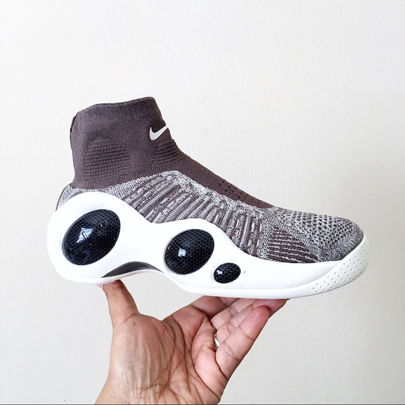 Nike Flight Bonafide Shoes - Picture 1 of 7